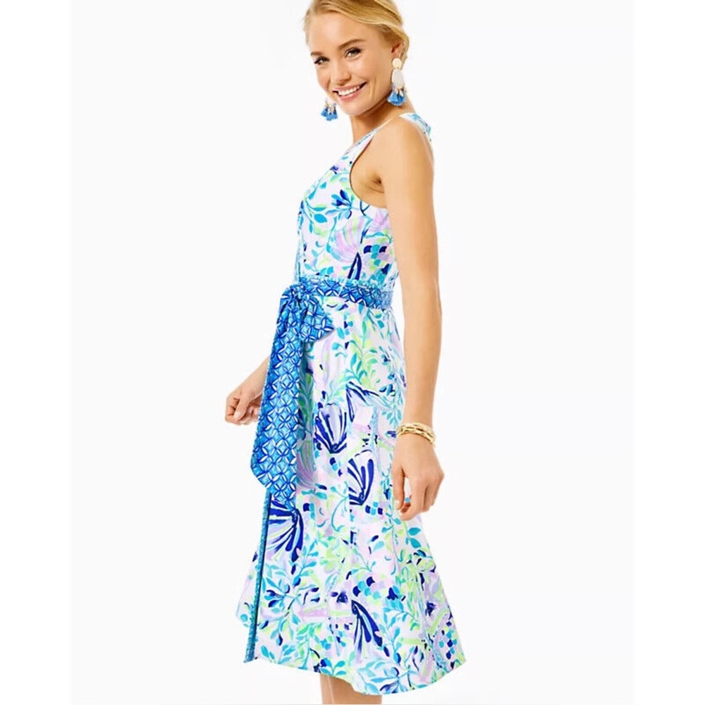 Floral V-Neck Sleeveless Dress